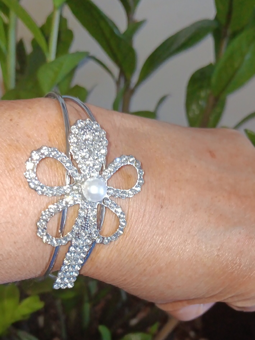 Rhinestone Flower Bangle